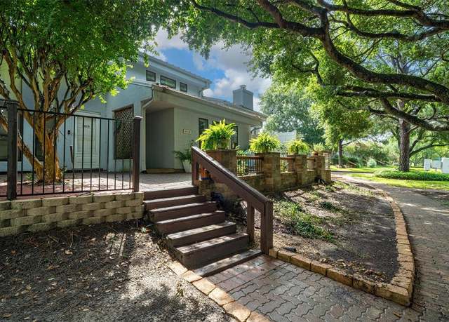 Property at 3815 Sunrise Dr #13, La Porte, TX 77571, 3 beds, 2 baths
