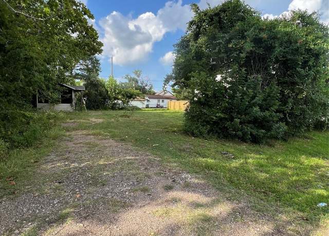 Property at 7711 N Howton St, Houston, TX 77028