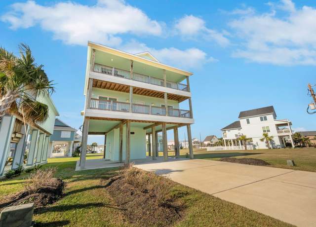 Property at 3934 Mendocino Dr, Galveston, TX 77554, 5 beds, 3.5 baths