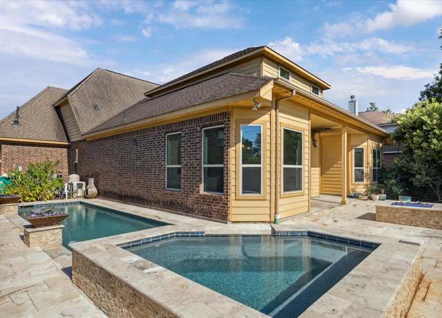 Property at 2008 Brabner Way, Conroe, TX 77301, 3 beds, 2.5 baths
