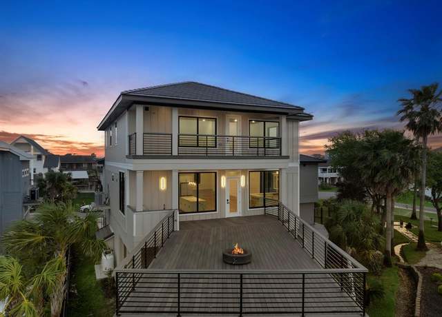 Property at 1303 Oahu Dr, Tiki Island, TX 77554, 4 beds, 4 baths