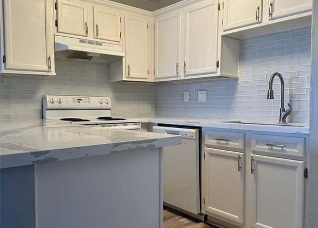 Property at 418 Garland Dr #244, Lake Jackson, TX 77566, 3 beds, 2 baths