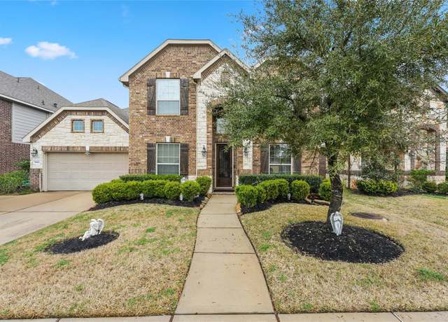 Property at 18110 Berry Garden Ln, Spring, TX 77379, 5 beds, 4 baths