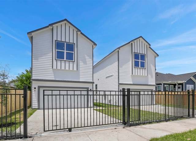 Property at 4833 Paula St, Houston, TX 77033, 3 beds, 2.5 baths