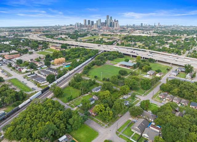 Property at 1919 Hailey St, Houston, TX 77026