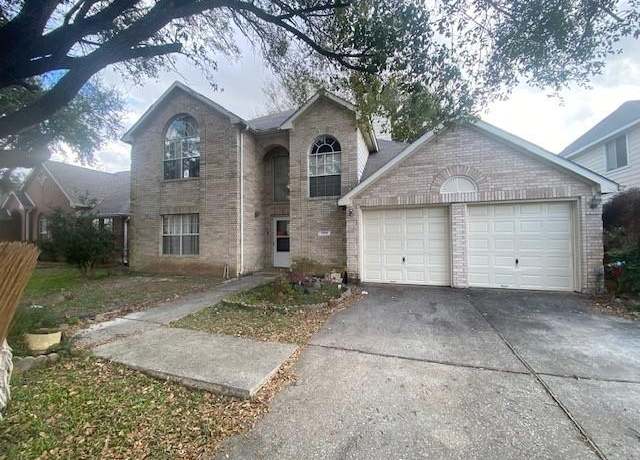 Property at 7506 Broken Arrow St, Baytown, TX 77521, 4 beds, 2.5 baths