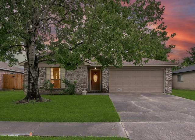 Property at 16937 Larkspur, Conroe, TX 77385, 2 beds, 2 baths