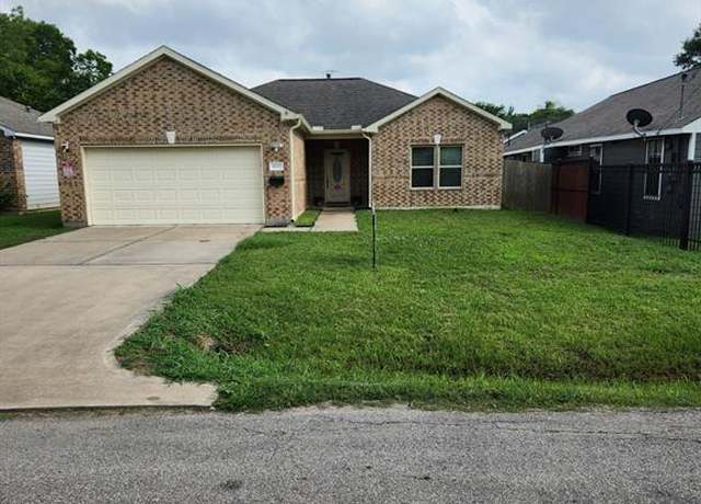 Property at 4212 Knoxville St, Houston, TX 77051, 4 beds, 2 baths