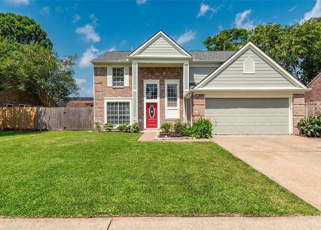Property at 2720 Hot Springs Dr, Pearland, TX 77584, 4 beds, 3.5 baths