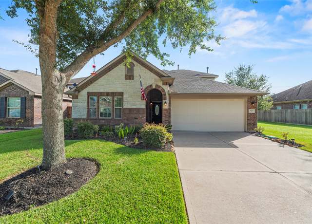 Property at 6823 Blue Glade Dr, Richmond, TX 77406, 3 beds, 2.5 baths