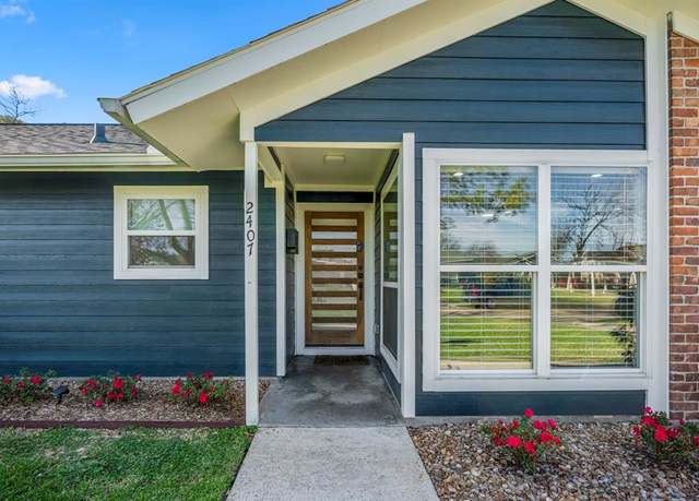 Property at 2407 Stonecrest Dr, Houston, TX 77018, 3 beds, 2.5 baths