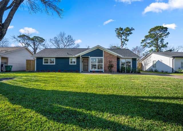 Property at 2407 Stonecrest Dr, Houston, TX 77018, 3 beds, 2.5 baths