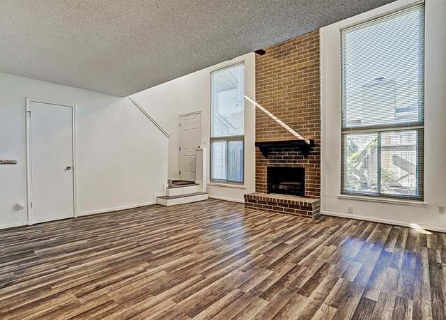 Property at 13948 Hollowgreen Dr #25, Houston, TX 77082, 2 beds, 1.5 baths