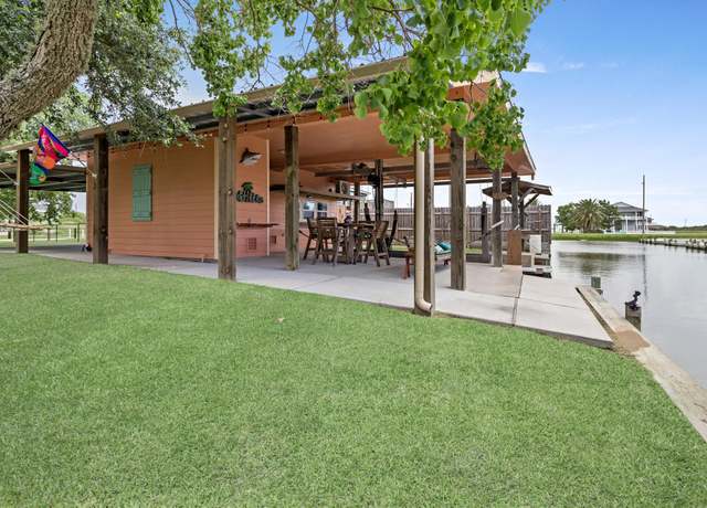 Property at 1126 & 1124 Mayes Rd, Crystal Beach, TX 77650