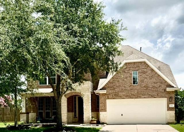 Property at 2547 Crystal Shore Dr, Rosharon, TX 77583, 4 beds, 3.5 baths