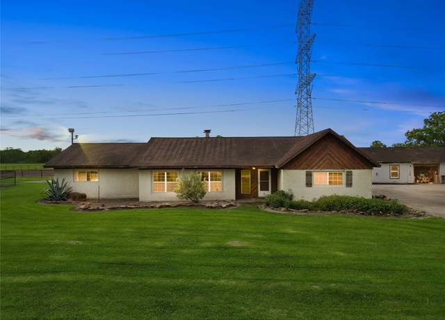 Property at 1816 County Road 936b, Alvin, TX 77511, 3 beds, 2 baths