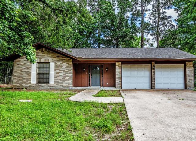 Property at 224 Olive St, Huntsville, TX 77340, 3 beds, 2 baths
