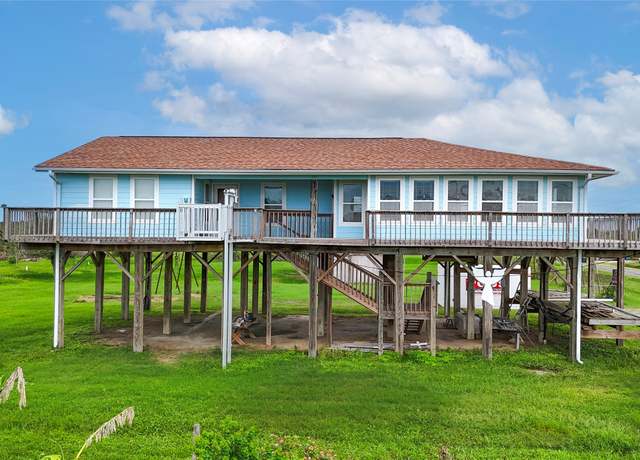 Property at 2205 Front Avenue Ave, Port Bolivar, TX 77650, 3 beds, 3.5 baths