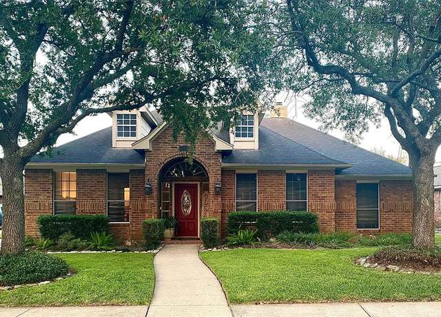 Property at 2009 Deervalley St, Deer Park, TX 77536, 3 beds, 2 baths