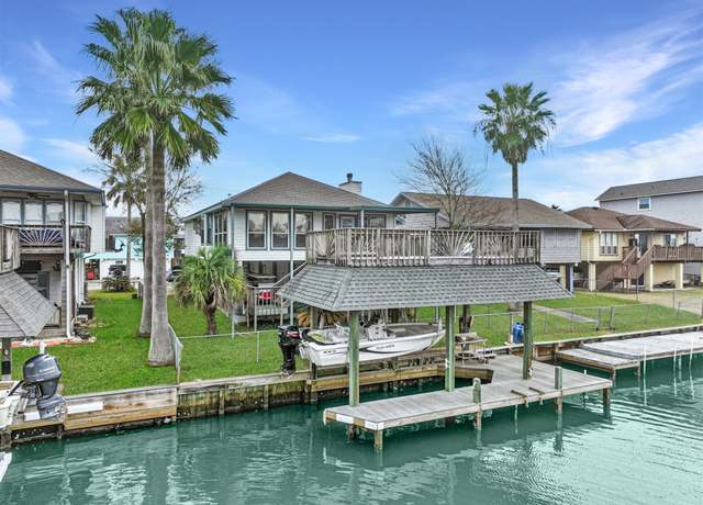 Property at 4 S Flamingo St, La Marque, TX 77568, 2 beds, 2 baths