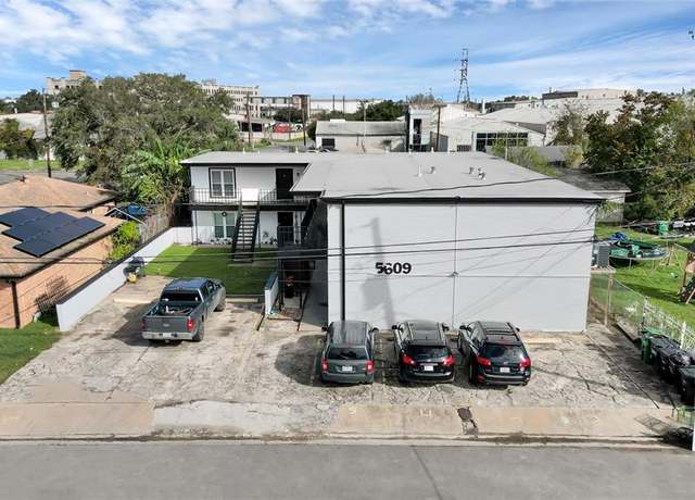 Property at 5609 Leeland St #8, Houston, TX 77023