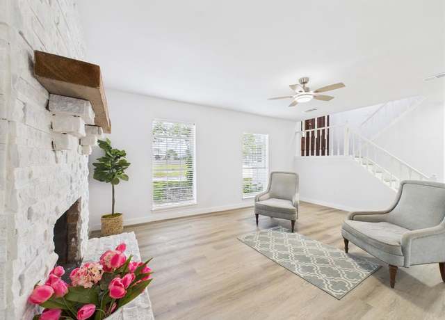 Property at 19503 Atascocita Shores Dr, Humble, TX 77346, 3 beds, 2.5 baths