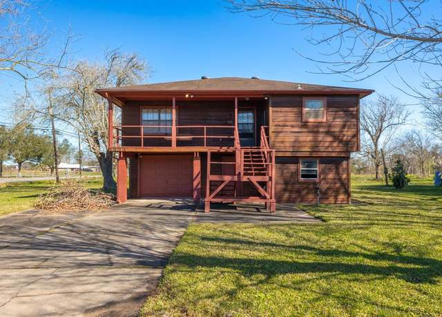 Property at 1323 Cemetery Rd, Santa Fe, TX 77517, 2 beds, 1 bath