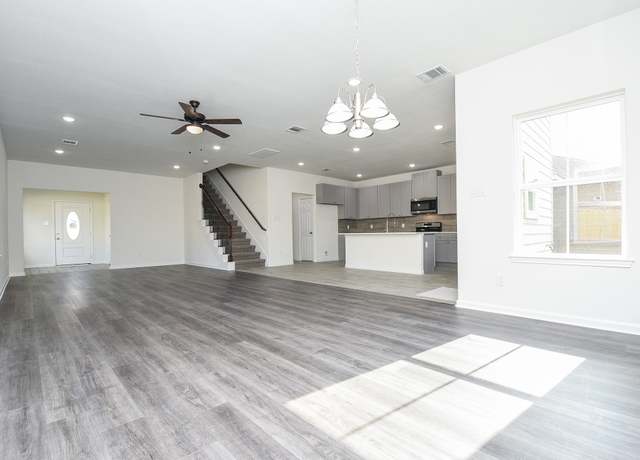 Property at 2807 Pine Estate Ln, Houston, TX 77014, 4 beds, 2.5 baths