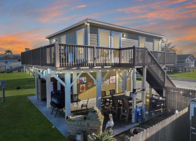 Property at 1322 Bahama Ln, Port Bolivar, TX 77650, 1 bed, 1 bath