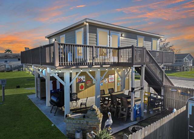 Property at 1322 Bahama Ln, Port Bolivar, TX 77650, 1 bed, 1 bath