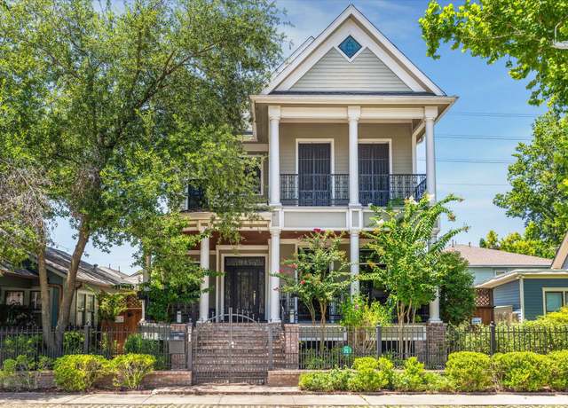 Property at 945 Waverly St, Houston, TX 77008, 3 beds, 3 baths