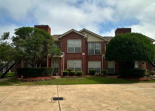 Property at 7120 Cole Creek Dr, Houston, TX 77092, 3 beds, 2 baths