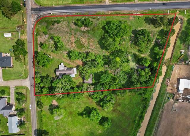Property at 4223 S Main St, Anahuac, TX 77514, 4 beds, 2 baths