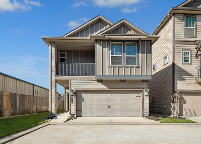 Property at 9312 Presidio Park Dr, Houston, TX 77080, 3 beds, 2.5 baths