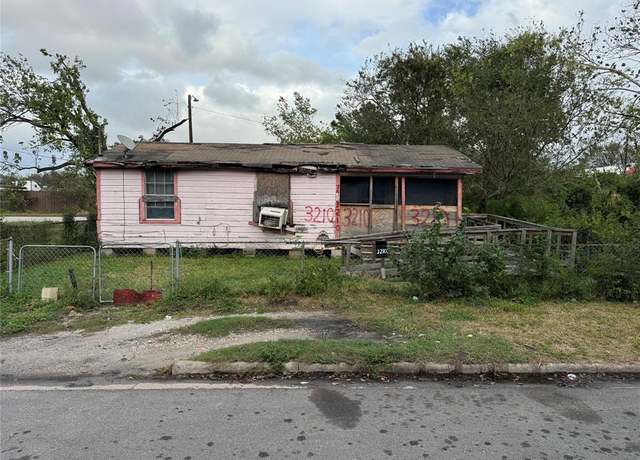 Property at 3210 Cushing St, Houston, TX 77026, 2 beds, 1 bath