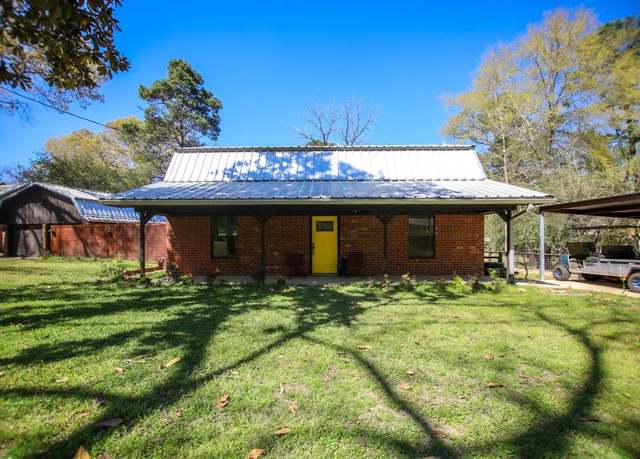 Property at 160 Dailey Rd, Crockett, TX 75835, 4 beds, 3.5 baths
