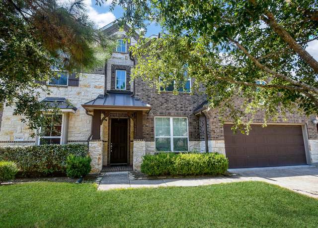 Property at 27411 Canyon Reach Dr, Katy, TX 77494, 5 beds, 4 baths