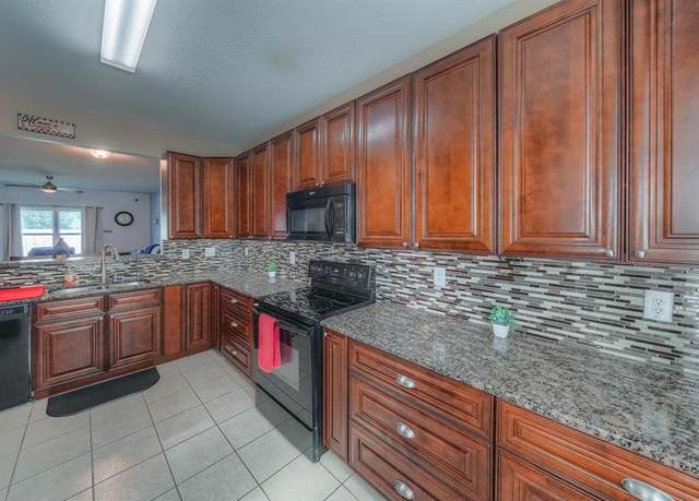 Property at 8231 Hall Lake Dr, Houston, TX 77075, 5 beds, 2.5 baths