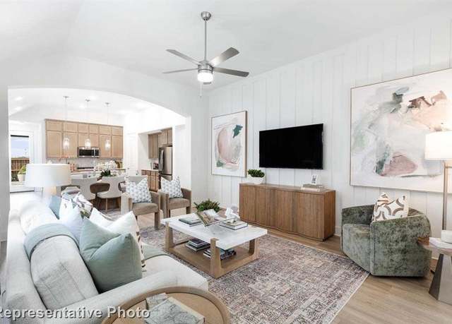 Property at 534 Black Creek Trl, Conroe, TX 77304, 3 beds, 2.5 baths