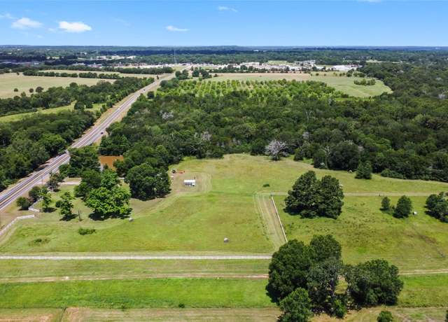 Property at 767 Hwy 287, Crockett, TX 75835, 3 beds, 1 bath