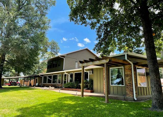 Property at 201 Westwood Dr E, Trinity, TX 75862, 3 beds, 3.5 baths