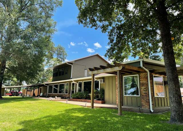 Property at 201 Westwood Dr E, Trinity, TX 75862, 3 beds, 3.5 baths