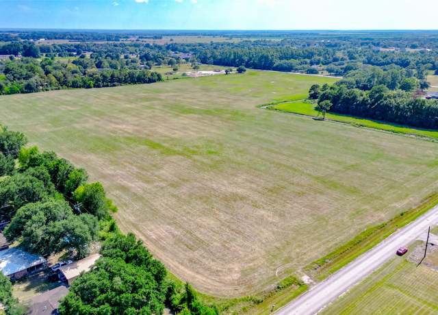 Property at 429 W Leblanc St, Winnie, TX 77665