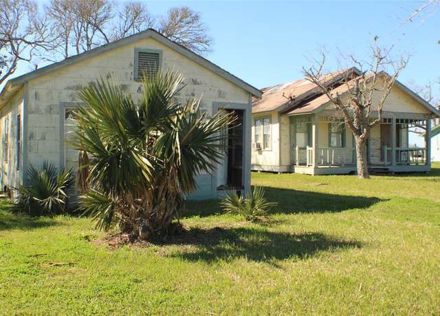 Property at 1786 County Road 206, Sargent, TX 77414