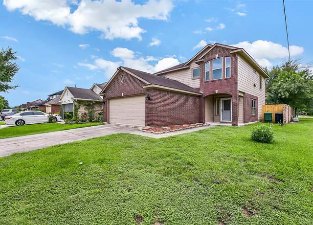 Property at 8902 Iron Springs Dr, Houston, TX 77034, 4 beds, 2.5 baths