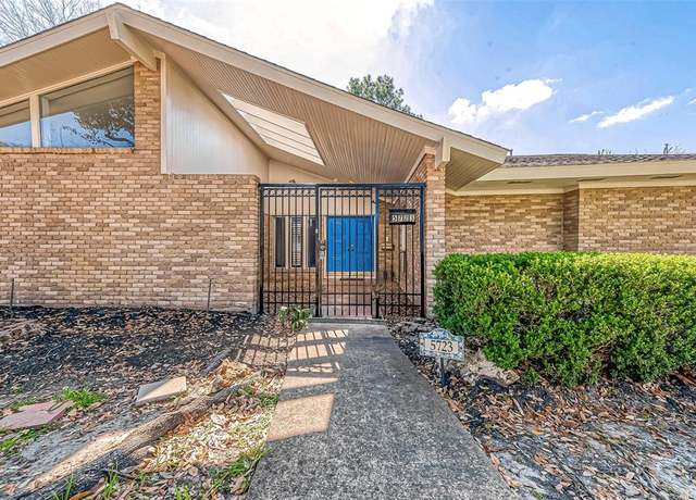 Property at 5723 Jason St, Houston, TX 77096, 4 beds, 2.5 baths
