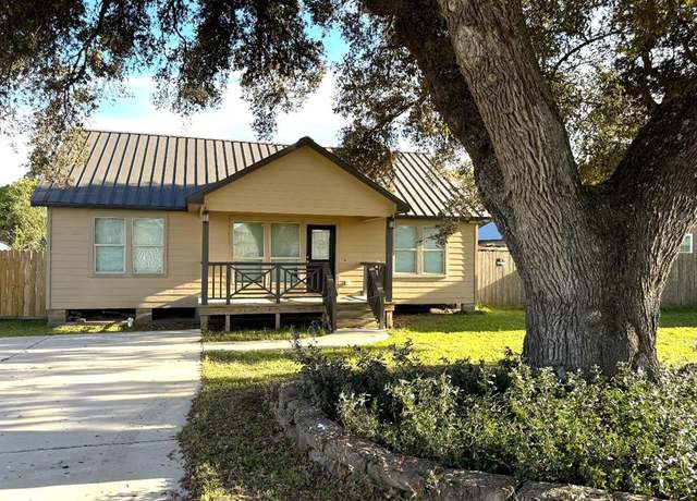 Property at 587 Stockton, East Bernard, TX 77435, 3 beds, 2 baths