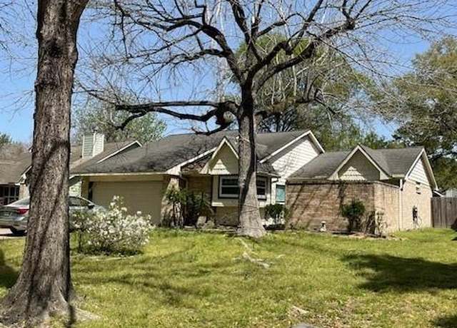 Property at 5306 Village Springs Dr, Houston, TX 77339, 3 beds, 2 baths
