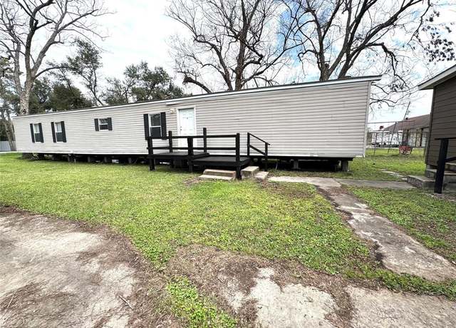 Property at 1810 Connorvale Rd, Houston, TX 77039, 3 beds, 2 baths