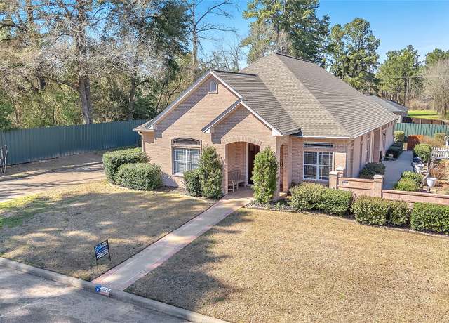 Property at 2610 Woodstock Dr, Lufkin, TX 75904, 3 beds, 2.5 baths